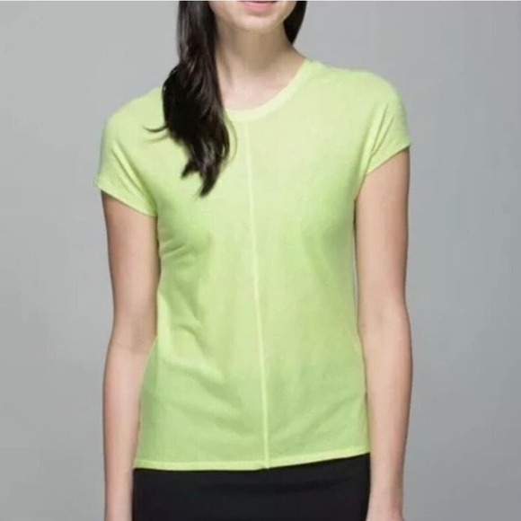 lululemon athletica Tops - Lululemon Women Size 6 Neon Yellow Color Retreat Tee
